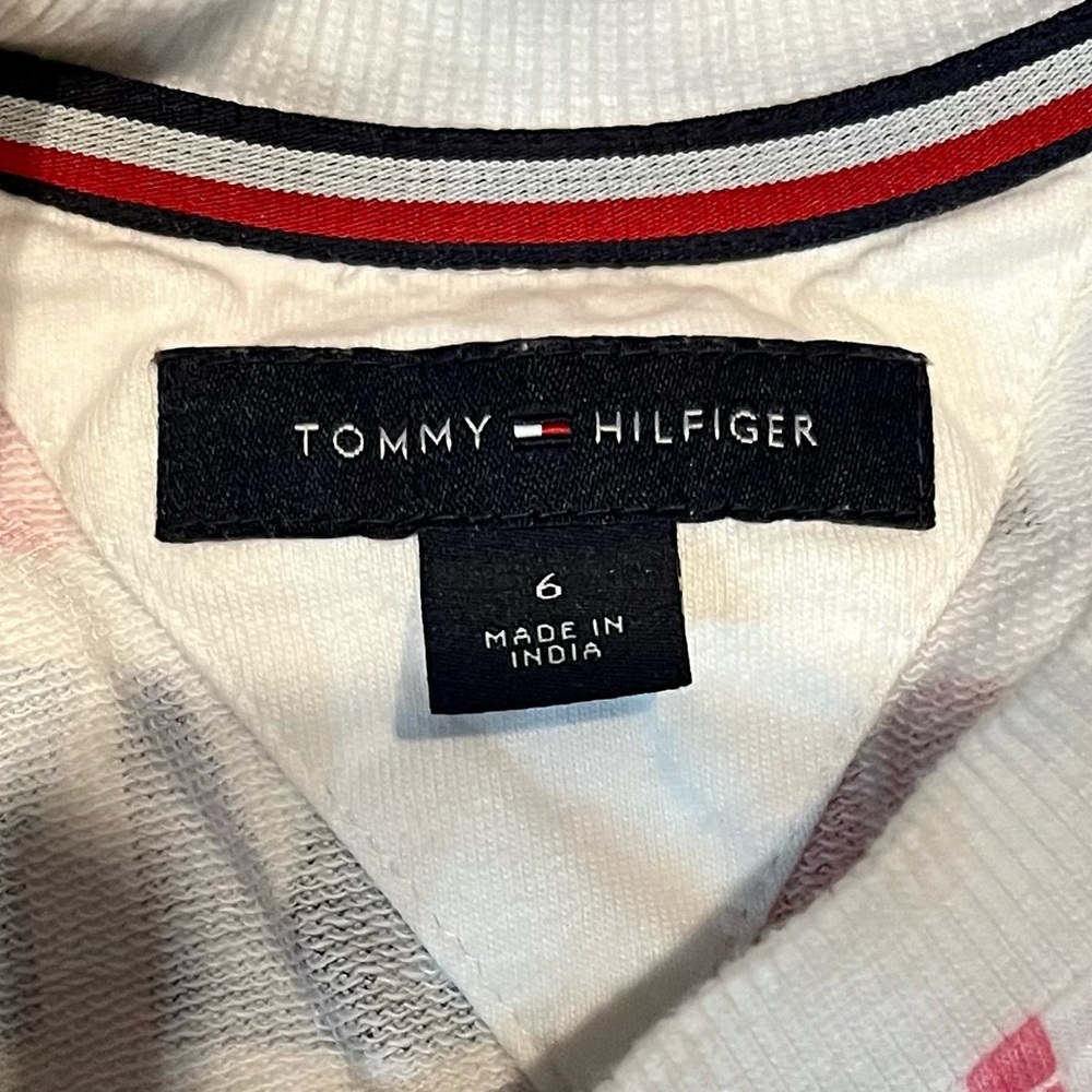 Tommy Hilfiger White dress with Red and Blue Accents size 6 - Picture 3 of 4